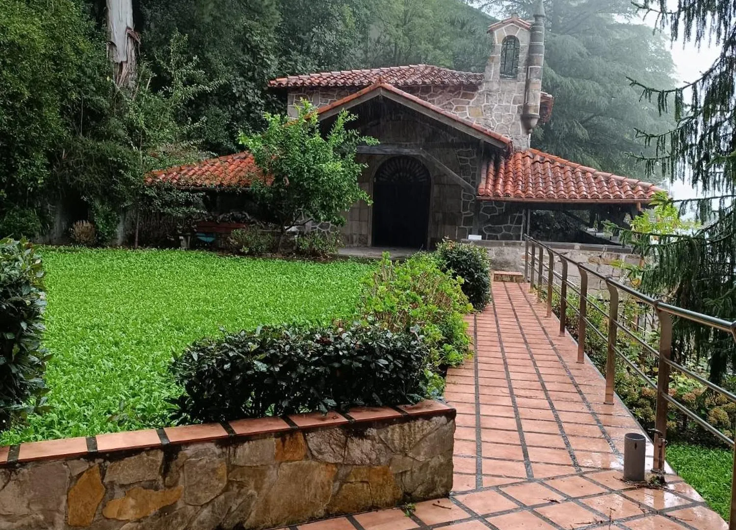 Homestay Habitacion Con Hermosas Vistas A Bilbao Spain