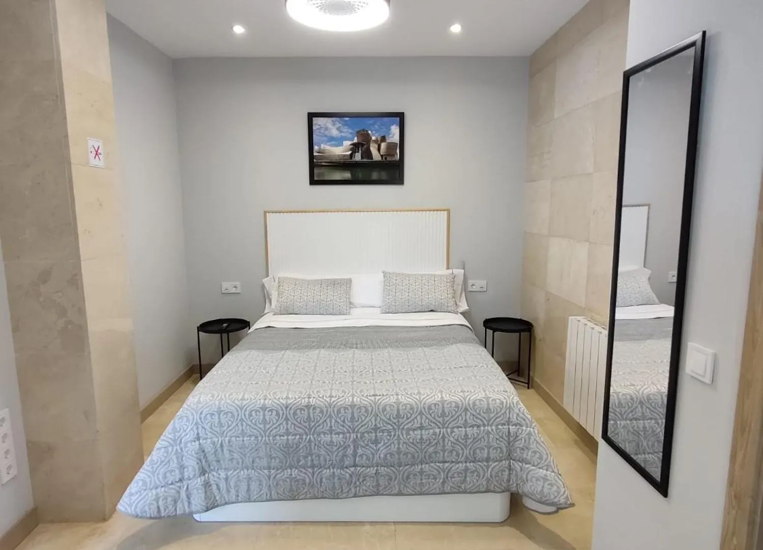 Habitacion Con Hermosas Vistas A Bilbao