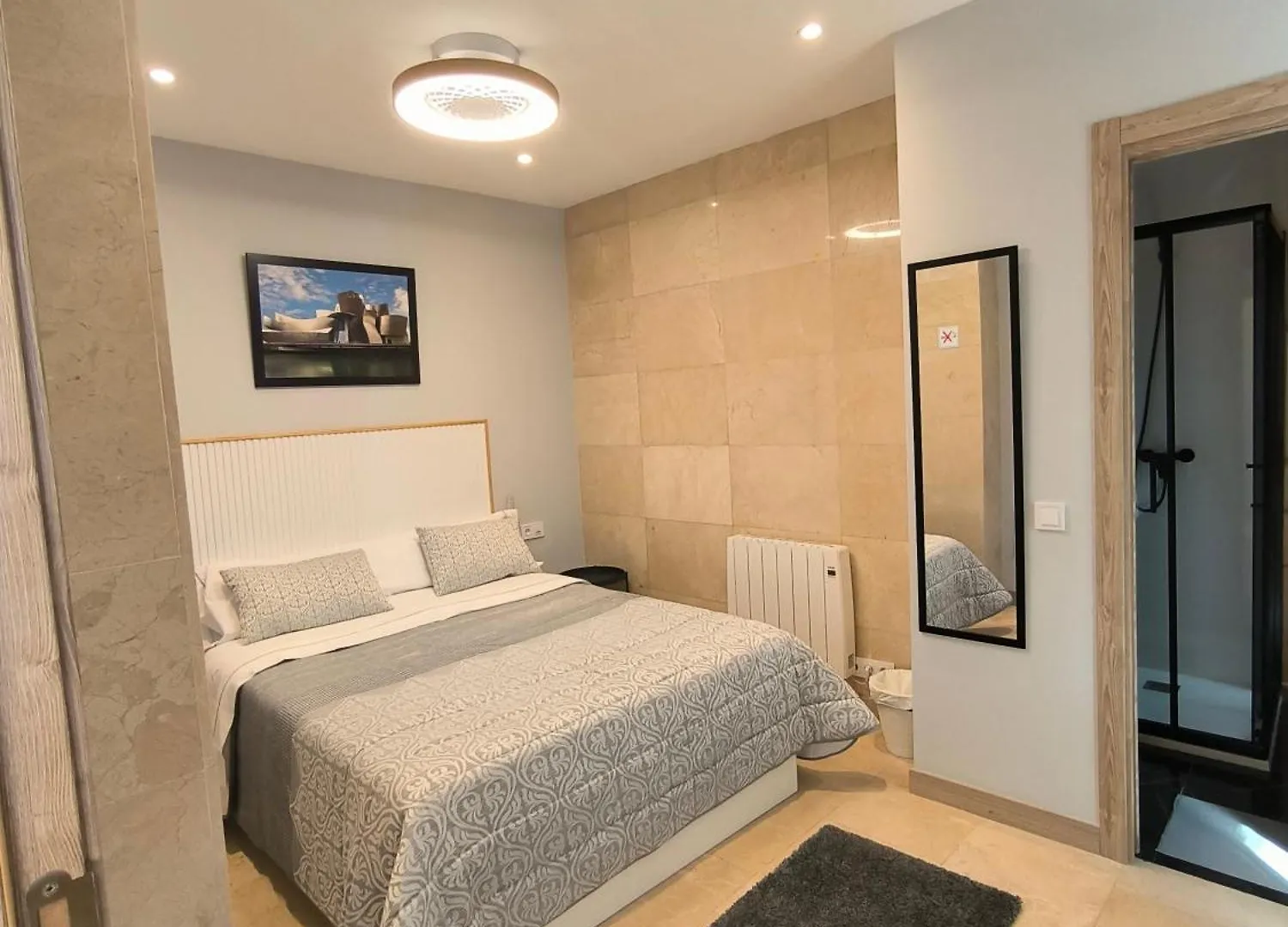 Habitacion Con Hermosas Vistas A Bilbao Homestay