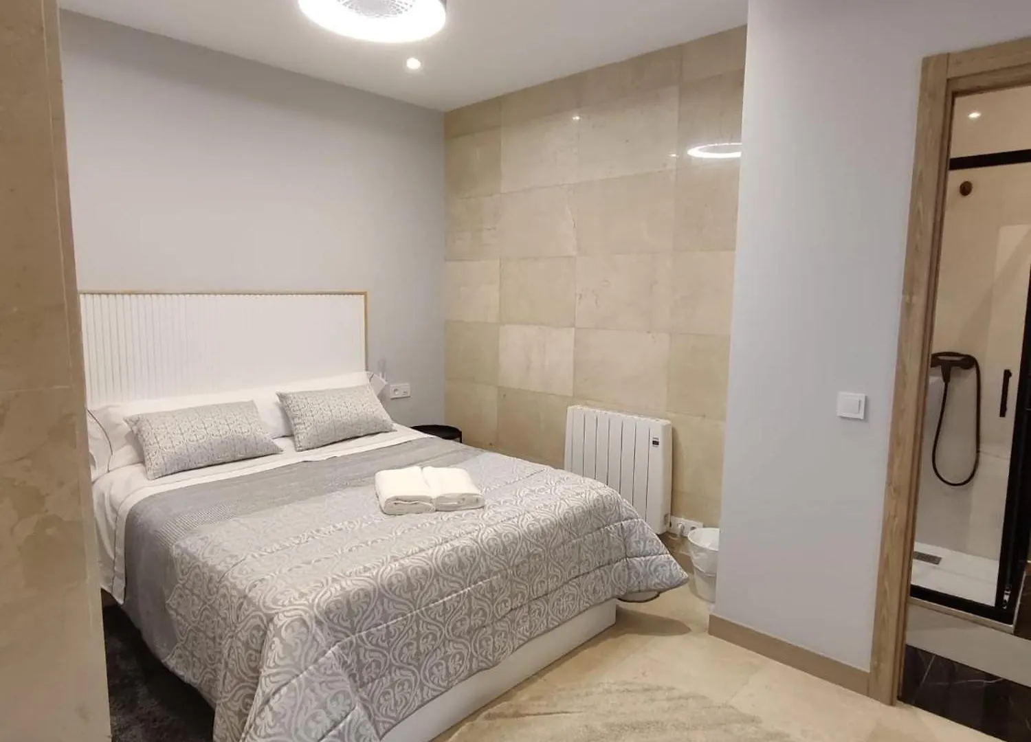 Habitacion Con Hermosas Vistas A Μπιλμπάο Δωμάτια σε οικογενειακή κατοικία